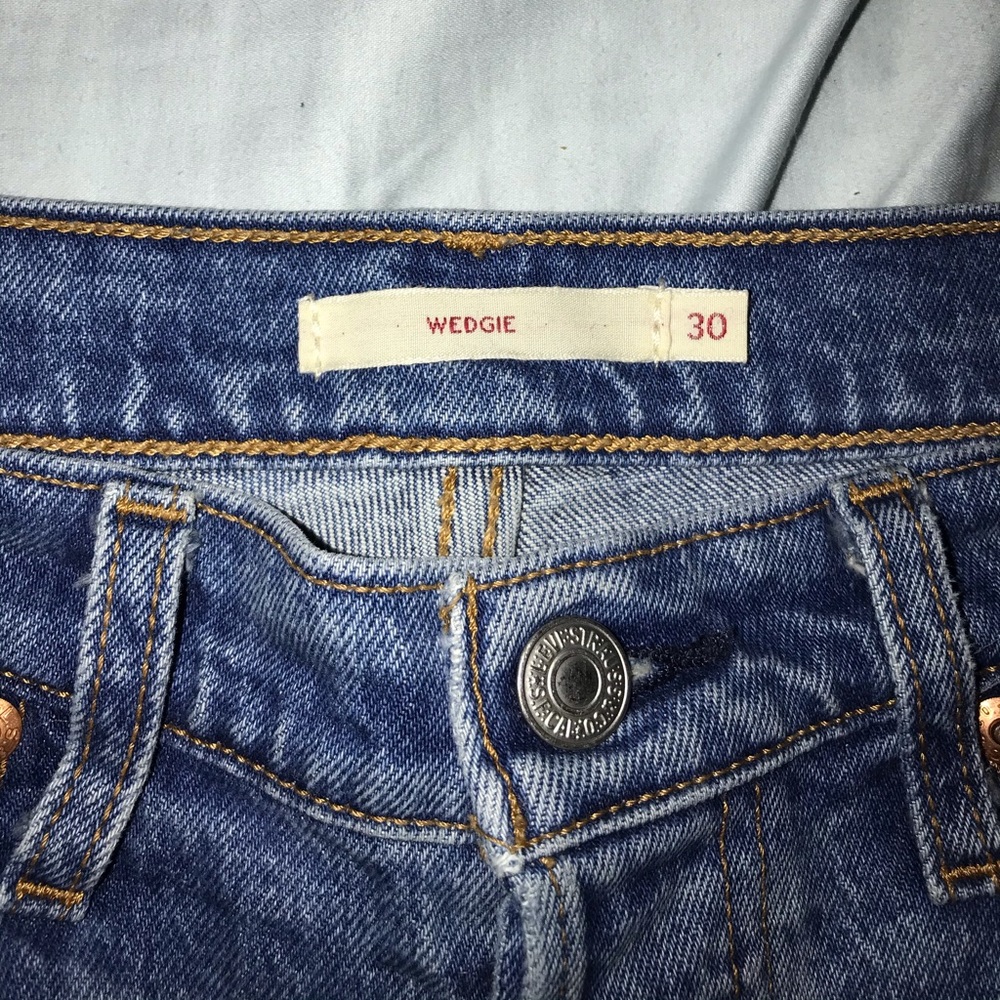 Levi Wedgie Fit High-Waist Jeans